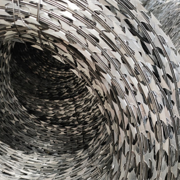 ลวดหนามหีบเพลง (Razor Wire)