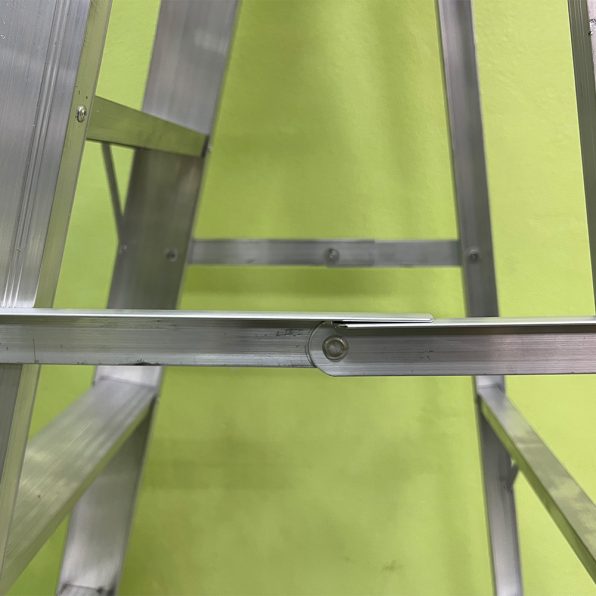 บันไดอลูมิเนียม ทรงA 5 ขั้น NEWCON ขึ้น 1 ทาง รูป4