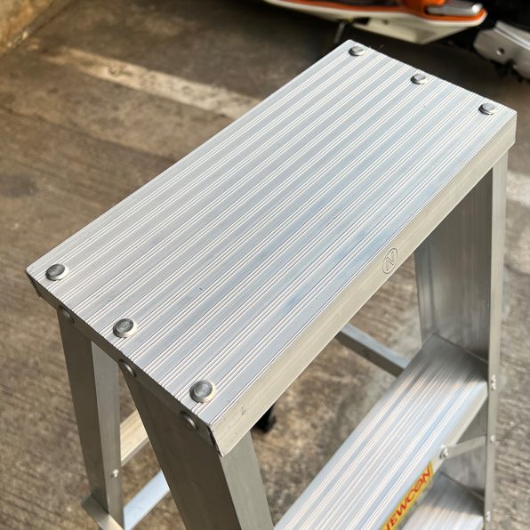 บันไดอลูมิเนียม ทรงA 7 ขั้น NEWCON ขึ้น 1 ทาง รูป3