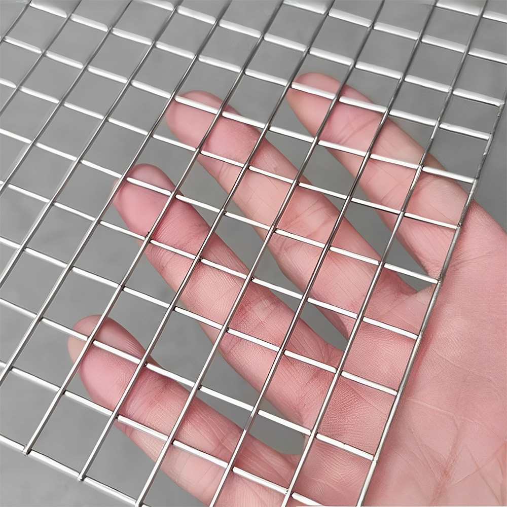 ลวดตาข่ายสี่เหลี่ยมกรงไก่ ชุบเย็น